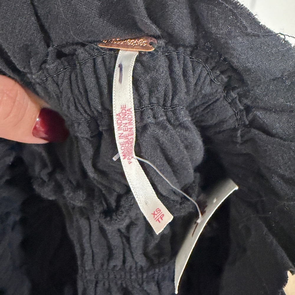 Free‎ People Black Smocked Ruffled Tube Top Crop Tie Front Size XS - Picture 5 of 6